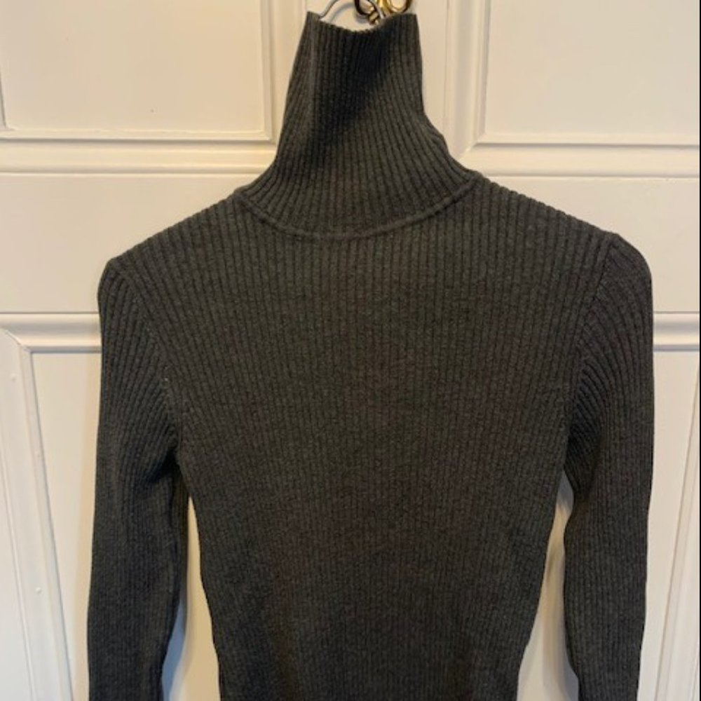 Womens Cotton Stretch Turtleneck Sweater